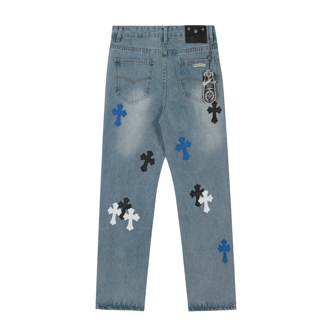 KE972#P240 The only correct leather label version on the market Chrome Hearts CH Cross embroidery distressed jeans Top ceiling quality 100% correct version The correct version is here!  Believe me this must be the best quality you will ever come across! ! Excellent value for money! !  Styles with different washes and textures are very friendly to people with thin legs and thick legs. The straight version is very flattering to the shape of the legs. The moderate length is timeless and easy to match. It is the basis of various styles and a must-have in the wardrobe! ! Add a little stacking to easily control this year's popular clean fit fabric. The fabric is stiff but the upper body is soft without losing texture. The sides and cuffs of some styles have a bone-wash effect. It's really hard not to love it! The outfit effect is immediate! ✅Correctly customize the Croxin metal leather label on the back panel. It is not sold directly with the cross on the finished jeans. 1:1 copying strives for excellence and the details are perfectly grasped. ✅The cross leather label is clear and smooth. Exquisite turning top craftsmanship. ✅Buttons, zippers and hardware are all customized versions of the Croxin LOGO. ✅High-cost washing process. Size: 28 30 32 34 36 (5 sizes)